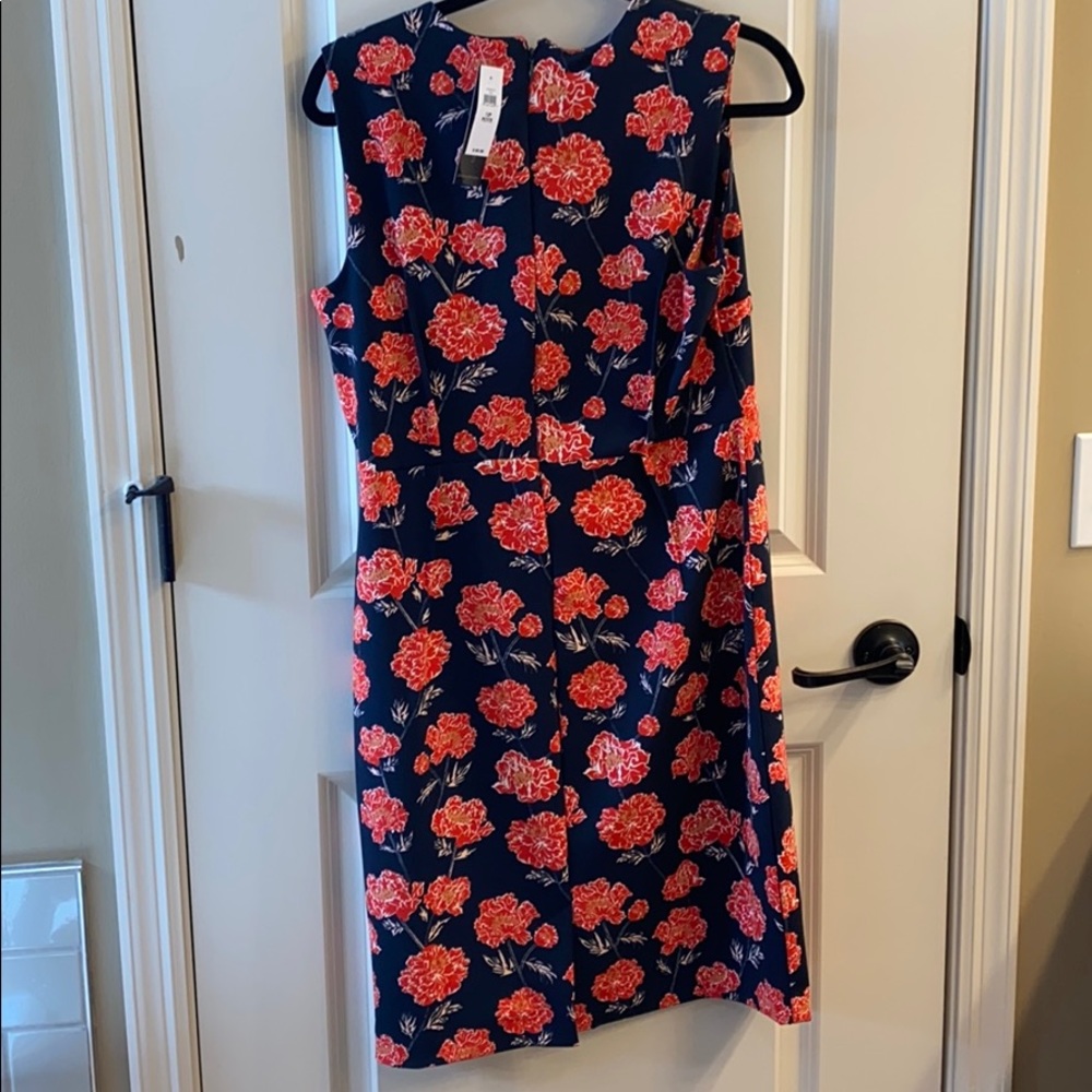 NWTs Banana Republic Flowered Dress Navy SZ12p - Picture 4 of 4